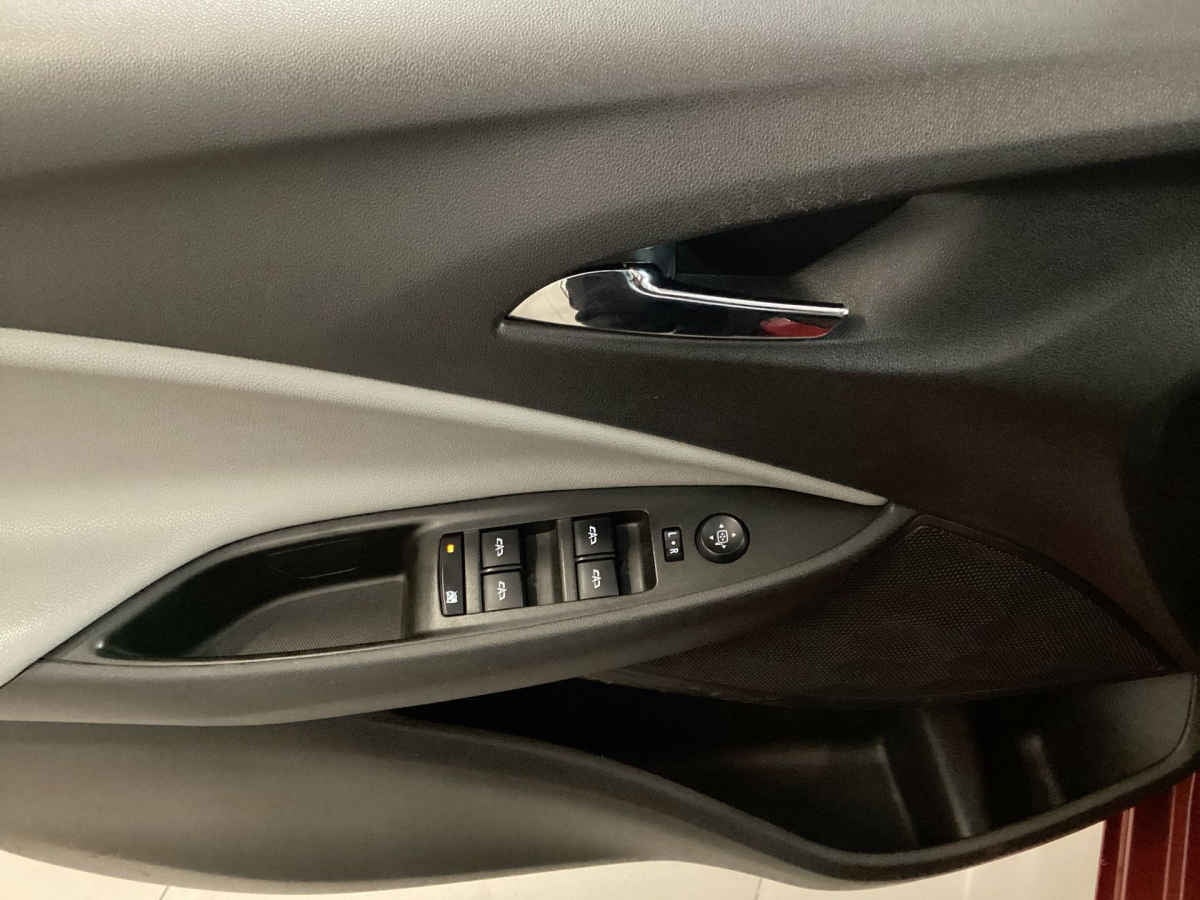 2022 Chevrolet Onix 4p Premier L L3/1.2/T Aut (G)