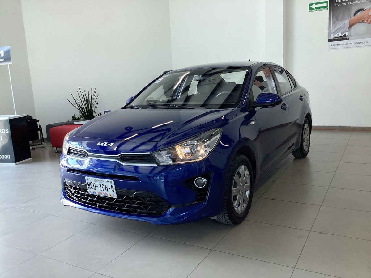 2023 Kia KIA RIO SEDAN 4p L L41.6 Man