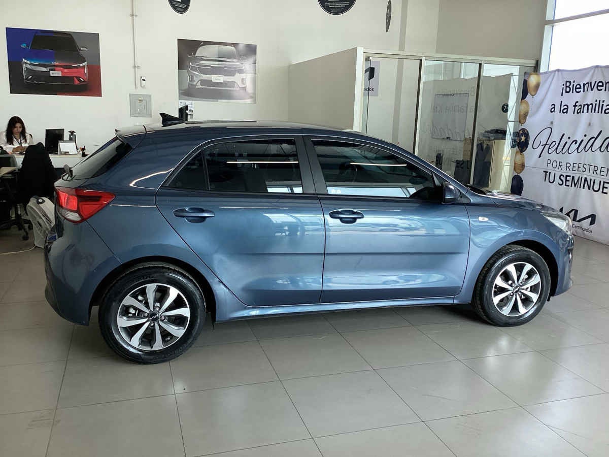 2023 Kia KIA RIO HB 5p LX L4/1.6 Aut
