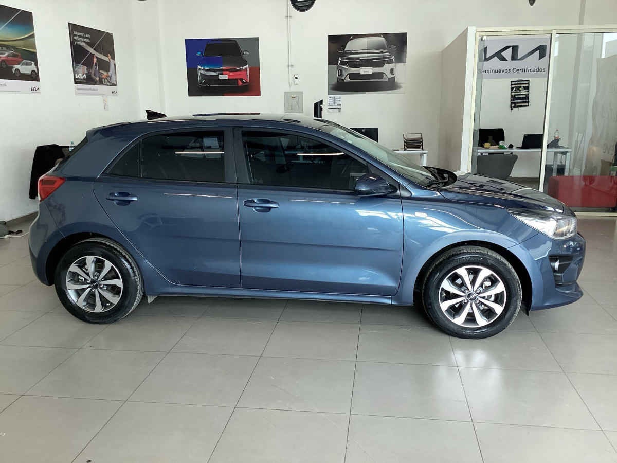 2023 Kia KIA RIO HB 5p LX L4/1.6 Aut