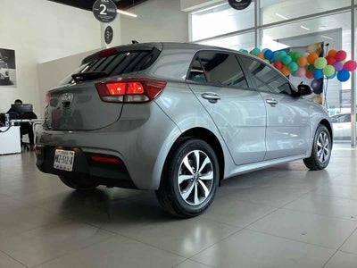 2023 Kia KIA RIO HB 5p LX L4/1.6 Aut