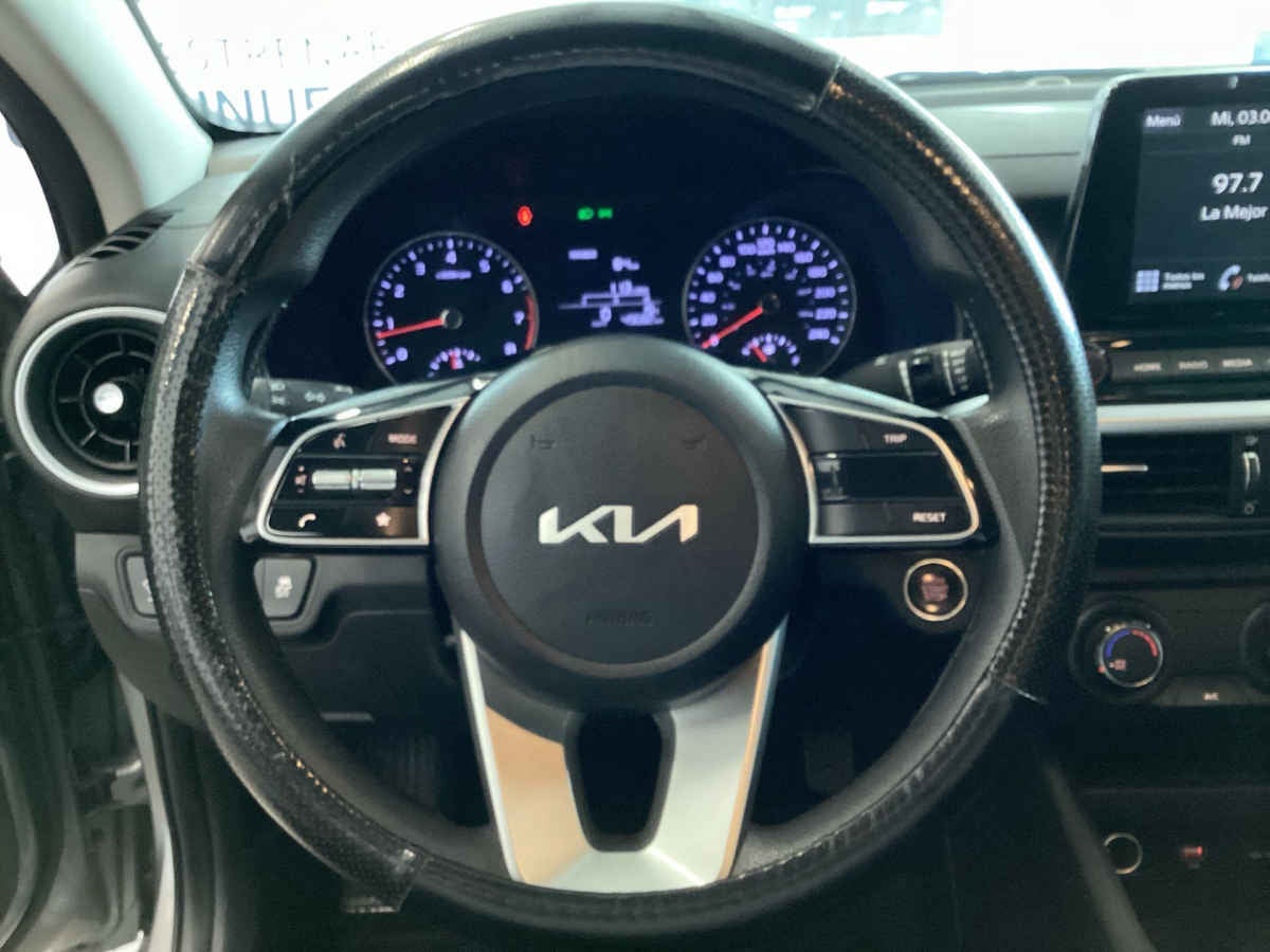 2024 Kia FORTE SEDAN 4p LX L4/2.0 Man