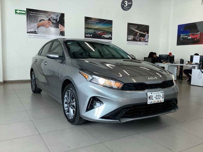 2024 Kia FORTE SEDAN 4p LX L4/2.0 Man