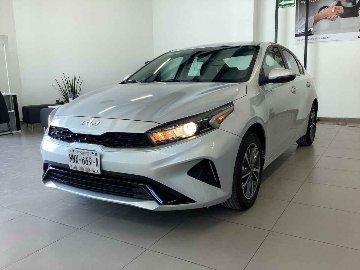 2023 Kia FORTE SEDAN 4p LX L4/2.0 Man