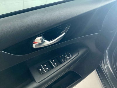 2023 Kia FORTE SEDAN 4p EX L4/2.0 Aut