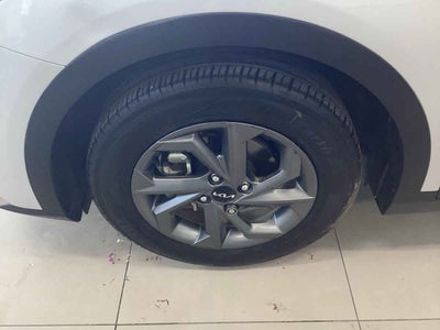 2024 Kia K3 4p LX L4/1.6 Man