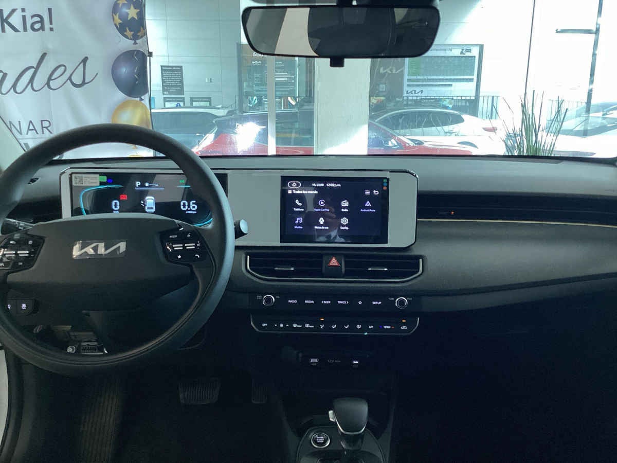 2027 Kia K3 5p EX L4/1.6 Aut