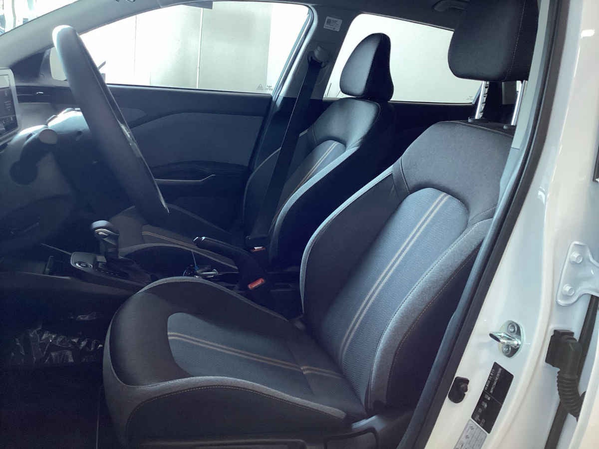 2027 Kia K3 5p EX L4/1.6 Aut