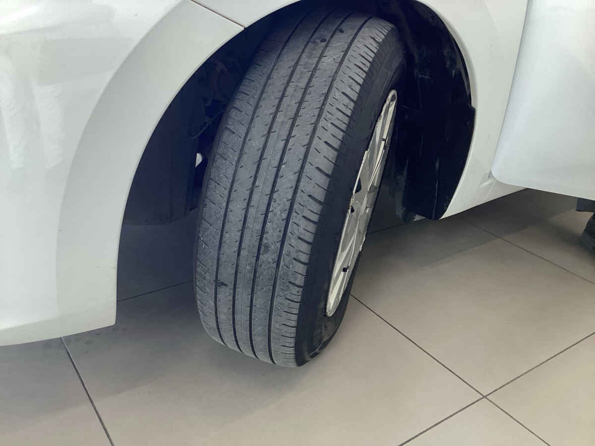 2025 Nissan Versa 4p Sense L4/1.6 Aut