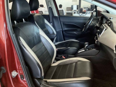 2020 Nissan Versa 4p Platinum L4/1.6 Aut
