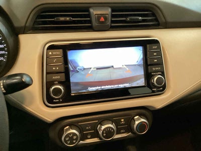 2021 Nissan Versa 4p Advance L4/1.6 Man