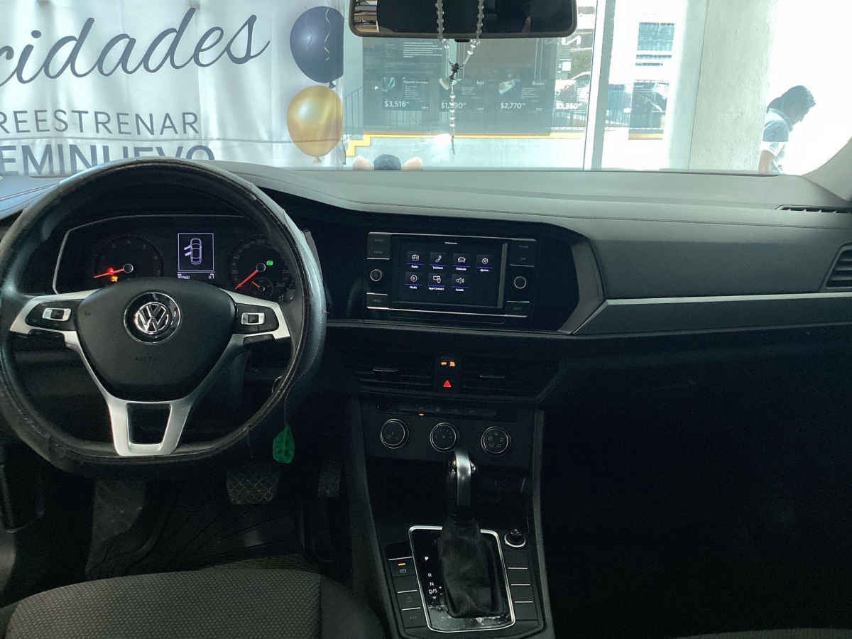 2021 Volkswagen Jetta 4p Trendline L4/1.4/T Aut