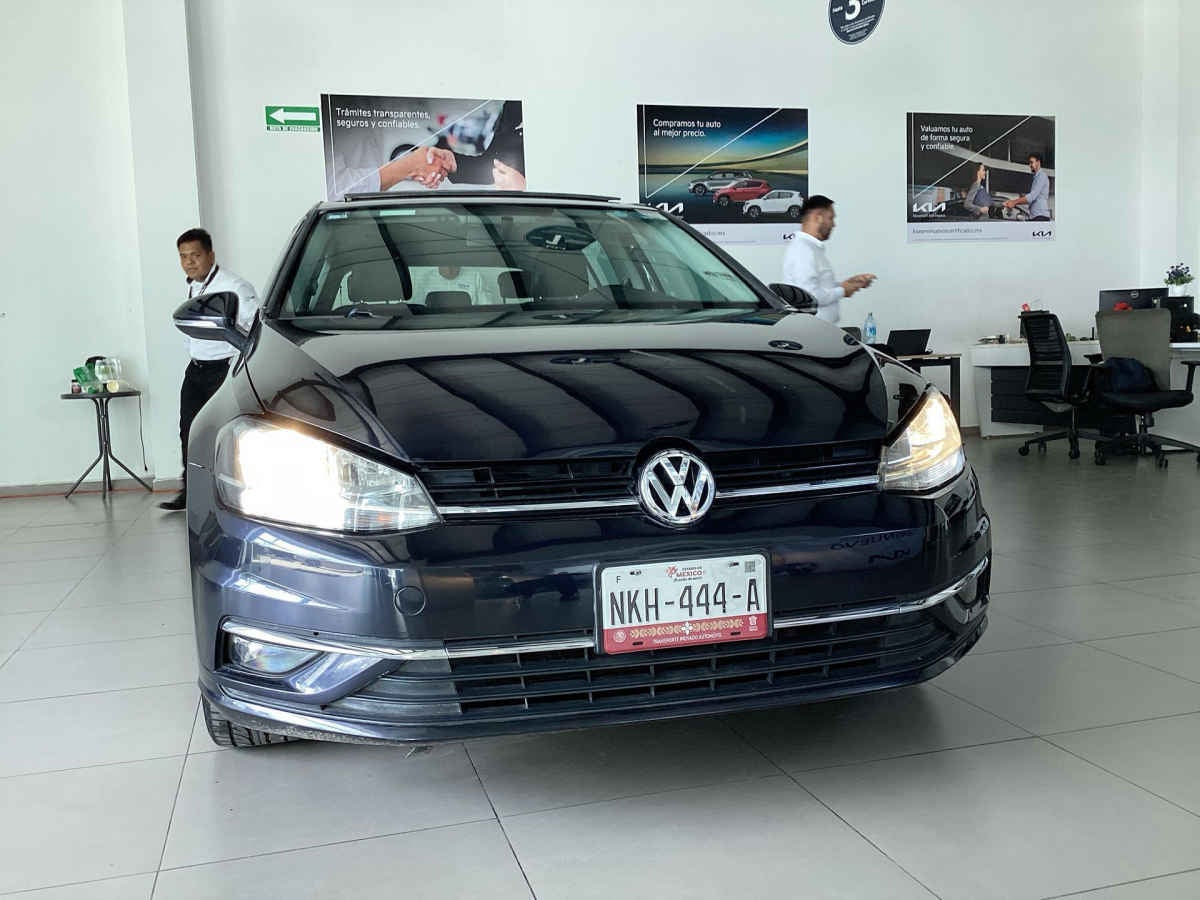2019 Volkswagen Golf 5p Comfortline L4/1.4/T Aut