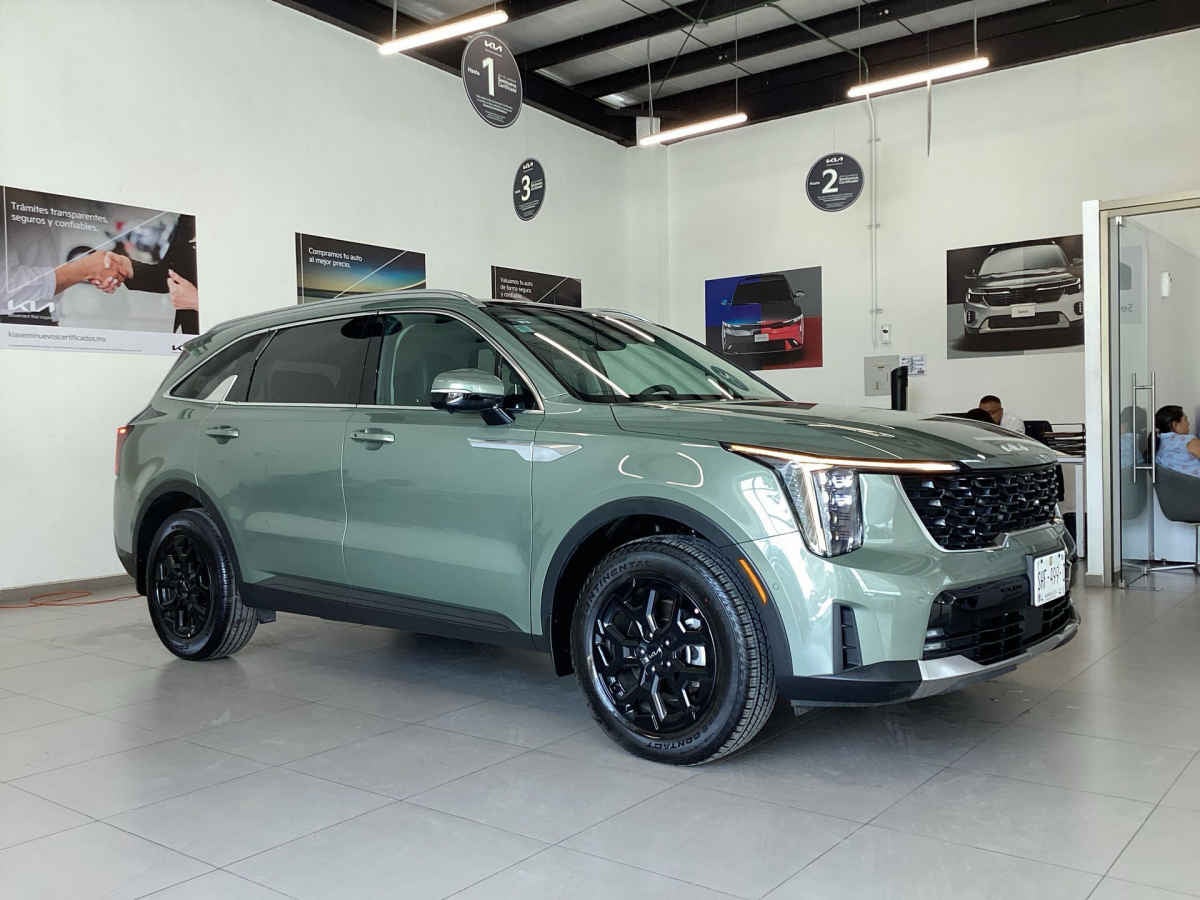 2026 Kia Sorento 5p SXL L4/2.5/T Aut