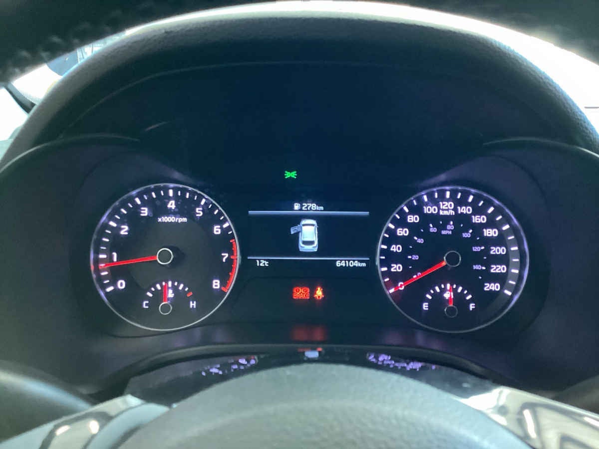 2022 Kia FORTE HB 5p EX  2.0 L MPI Atkinson TM6  A/AC.  BA  BL  f. niebla  RA-16"