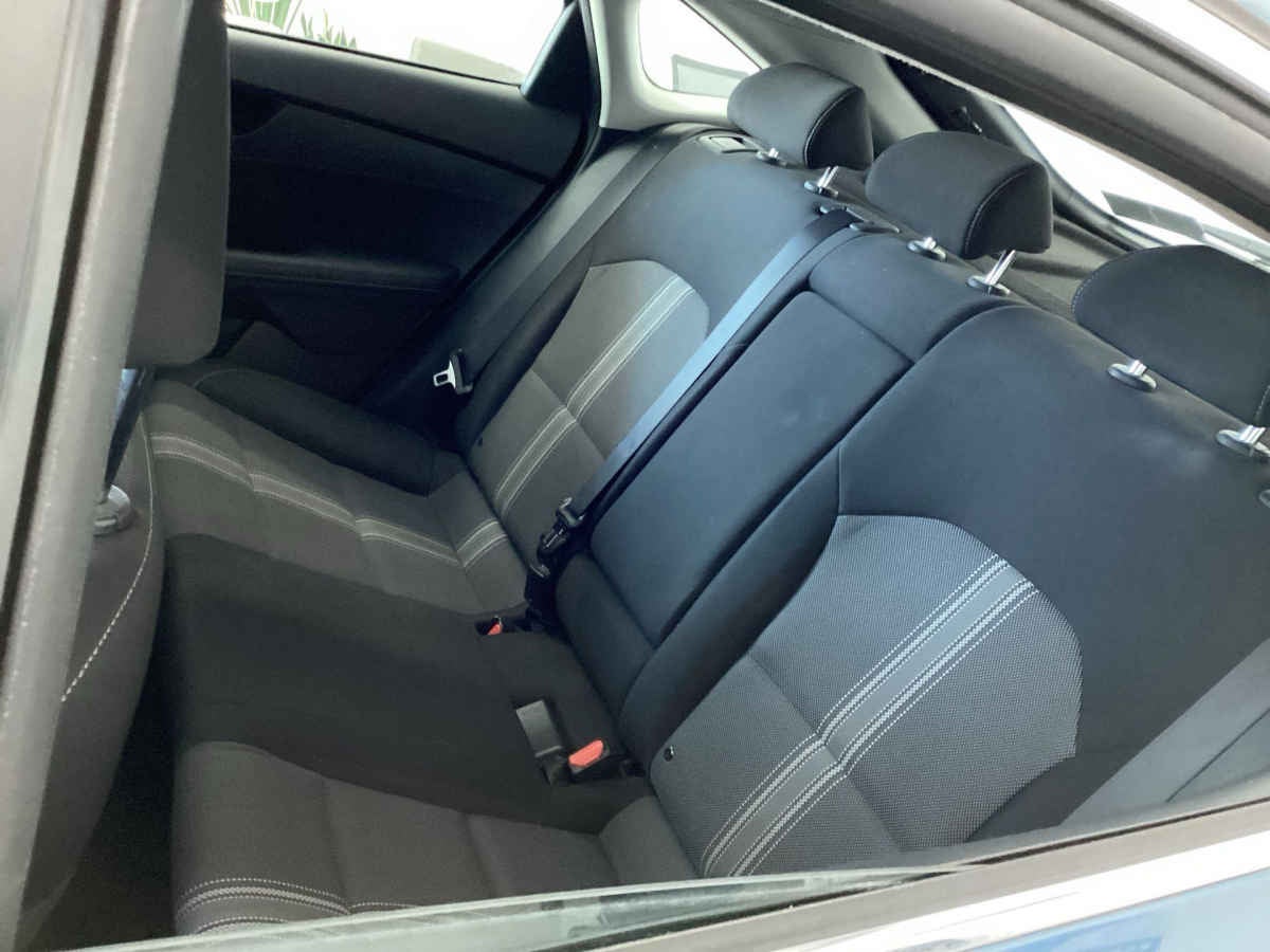 2022 Kia FORTE HB 5p EX  2.0 L MPI Atkinson TM6  A/AC.  BA  BL  f. niebla  RA-16"