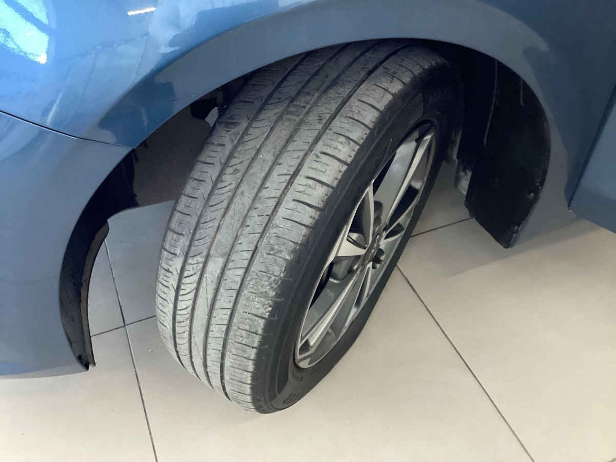 2022 Kia FORTE HB 5p EX  2.0 L MPI Atkinson TM6  A/AC.  BA  BL  f. niebla  RA-16"