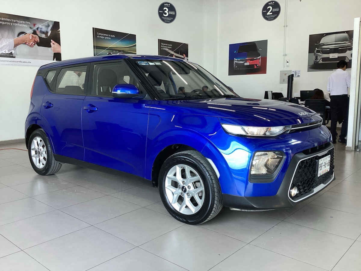 2022 Kia Soul 5p LX  1.6 L  121 HP  TM6  A/AC  RA-16"
