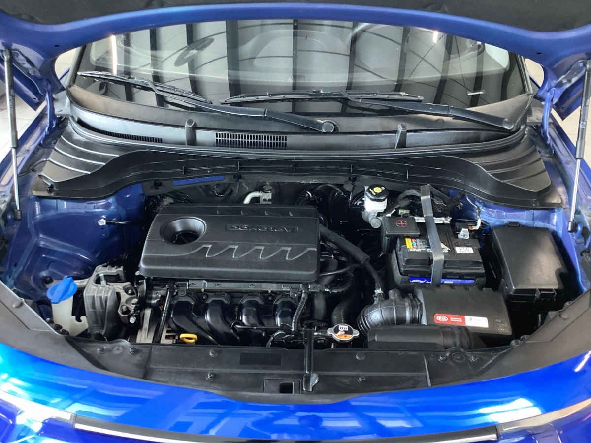 2022 Kia Soul 5p LX  1.6 L  121 HP  TM6  A/AC  RA-16"