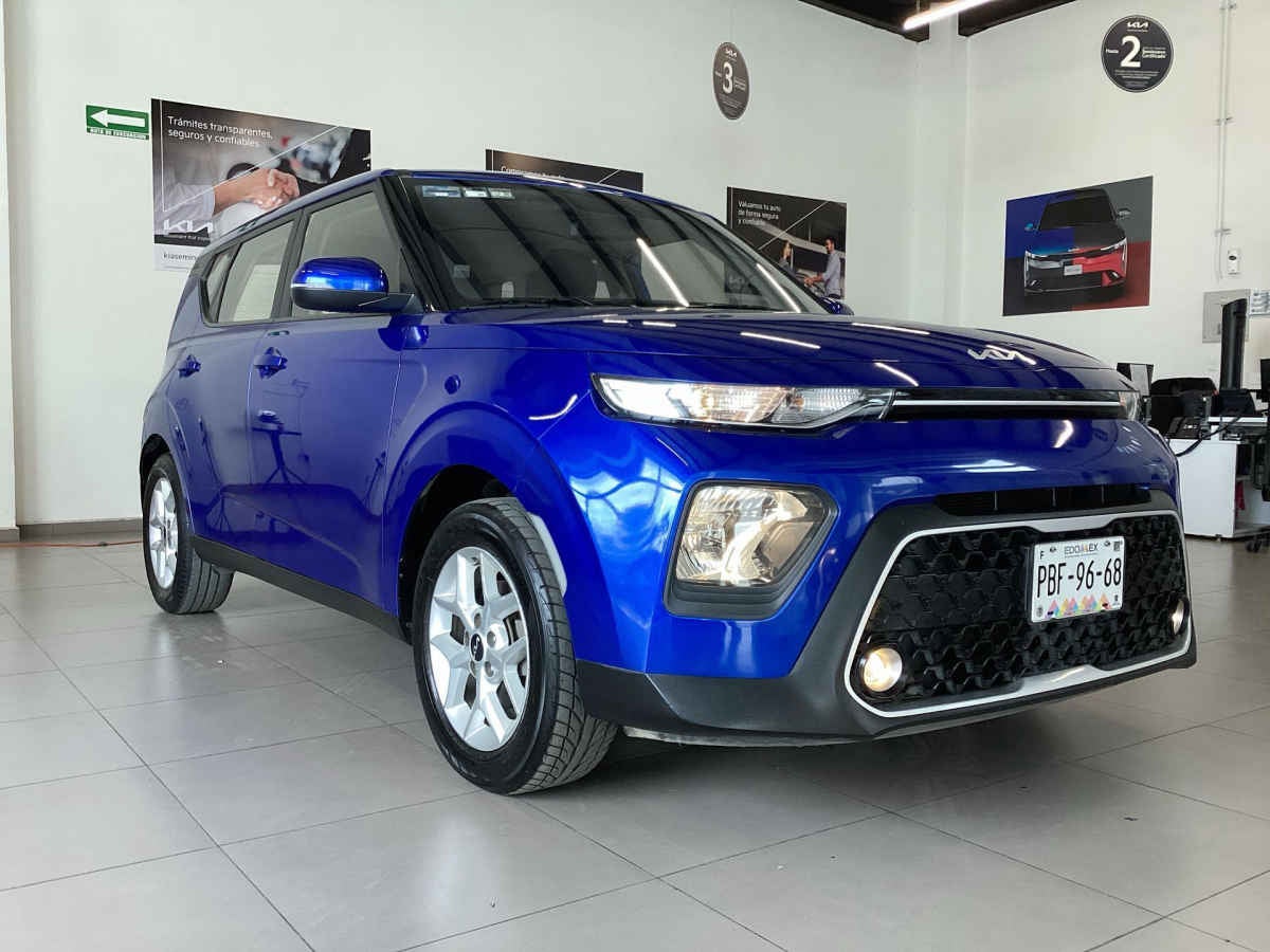 2022 Kia Soul 5p LX  1.6 L  121 HP  TM6  A/AC  RA-16"