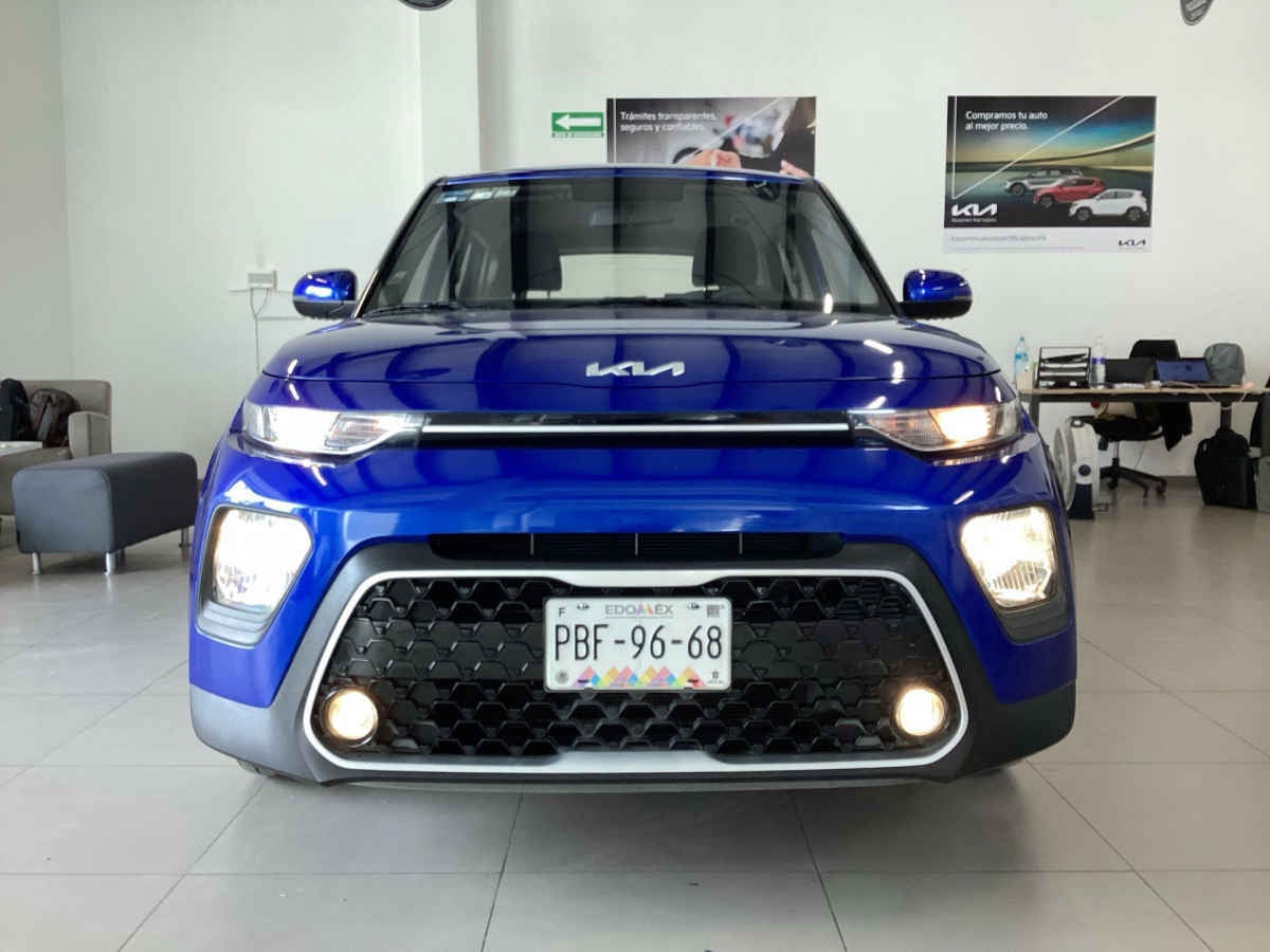 2022 Kia Soul 5p LX  1.6 L  121 HP  TM6  A/AC  RA-16"
