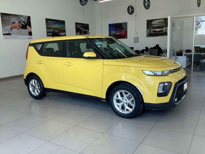 2020 Kia Soul 5p LX  1.6l  121 HP  TM6  RA-16"
