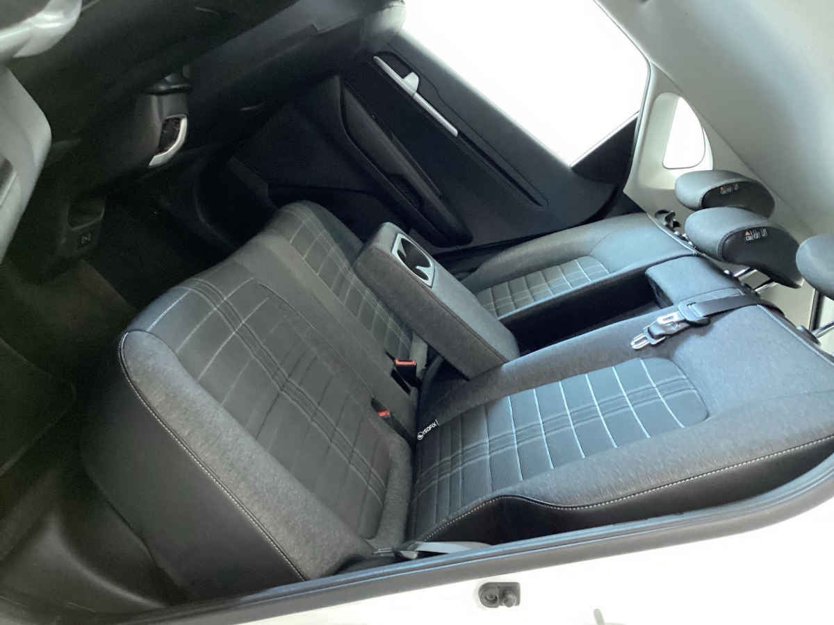 2024 Kia Sonet 5p LX L4/1.5 Man