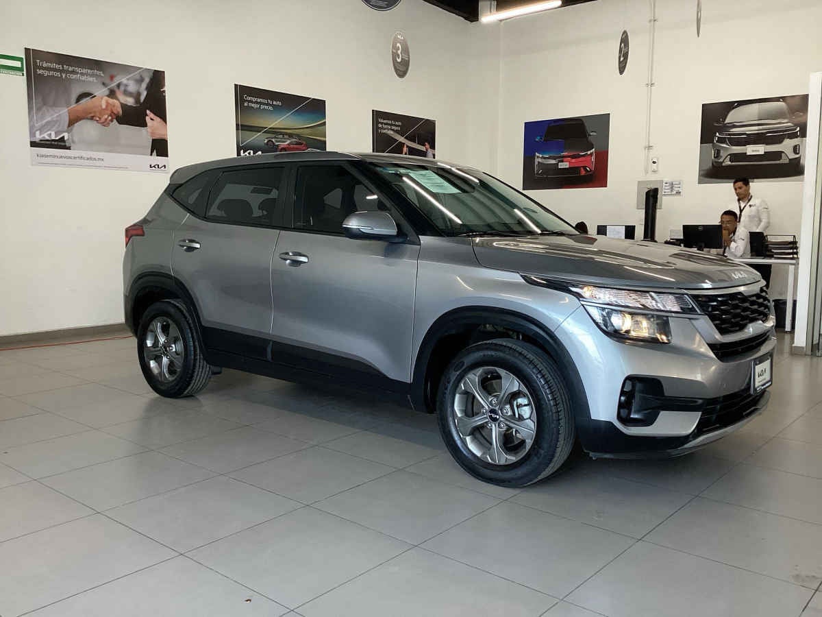 2023 Kia SELTOS 5p EX L4/1.6 Aut