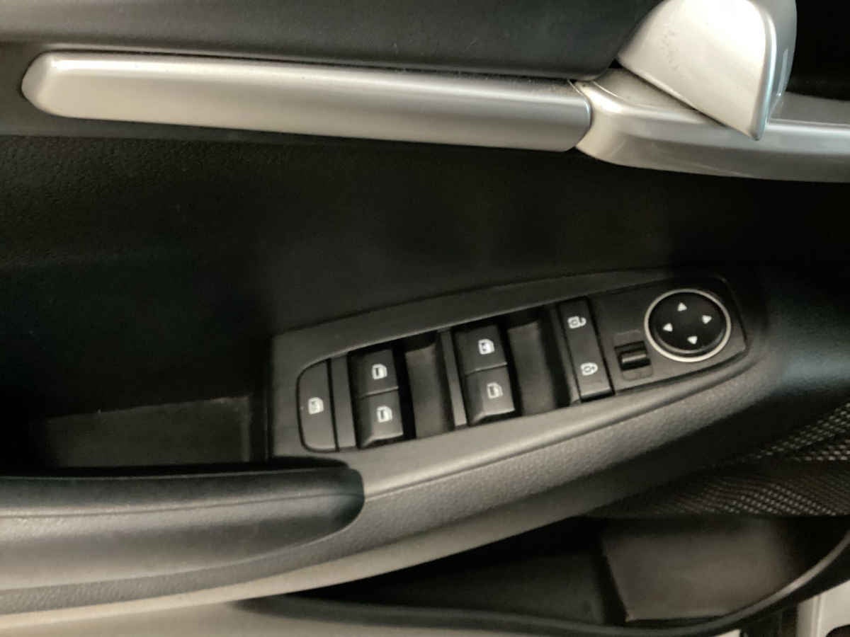 2023 Kia SELTOS 5p EX L4/1.6 Aut