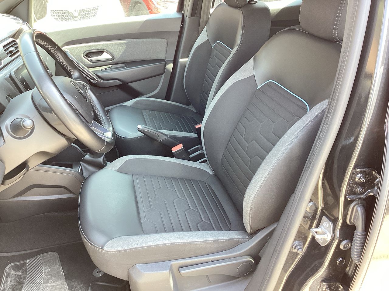 2024 Renault Duster 1.3 Iconic At