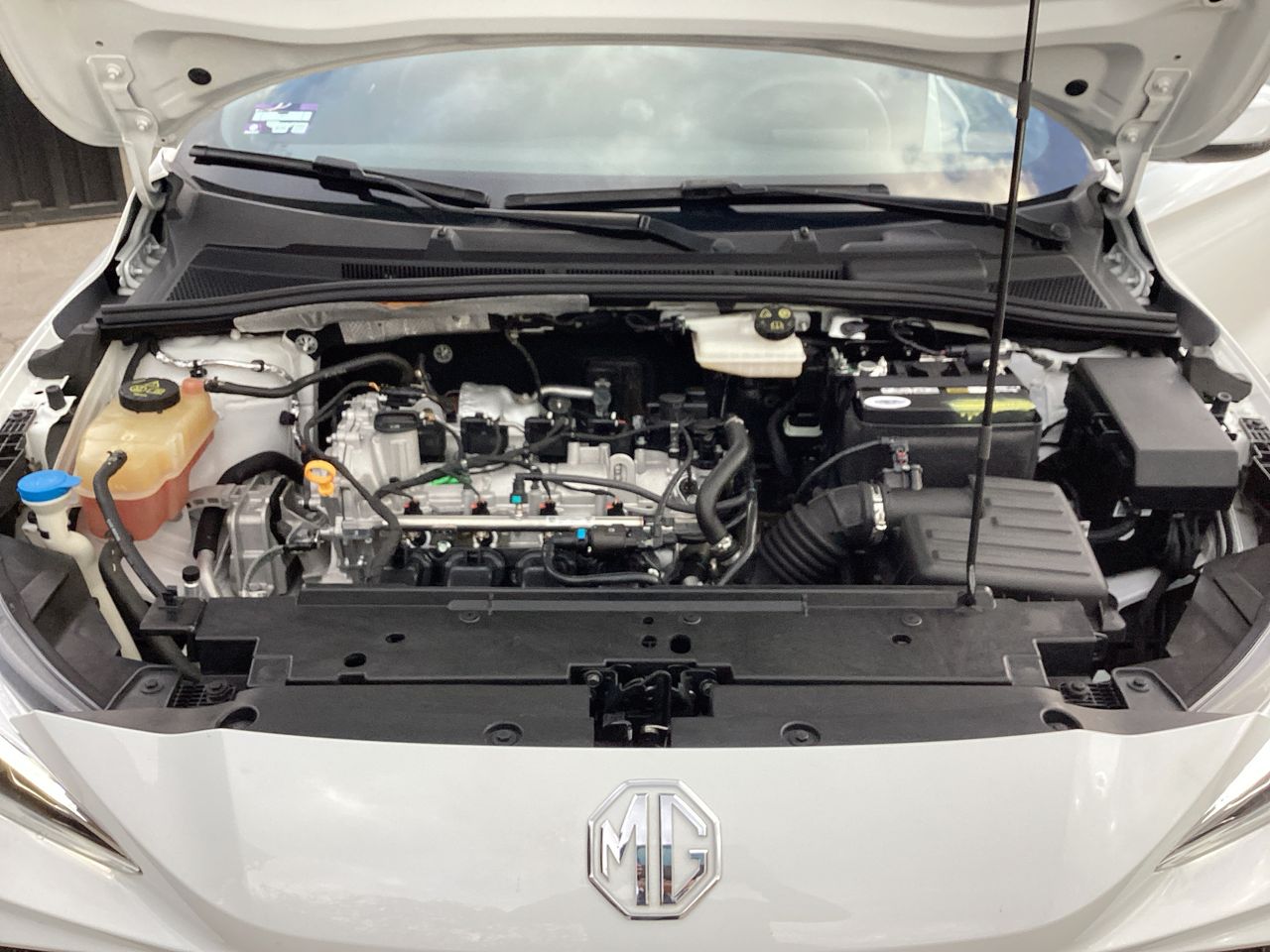 2025 MG MG 3 1.5 Cool HB Mt