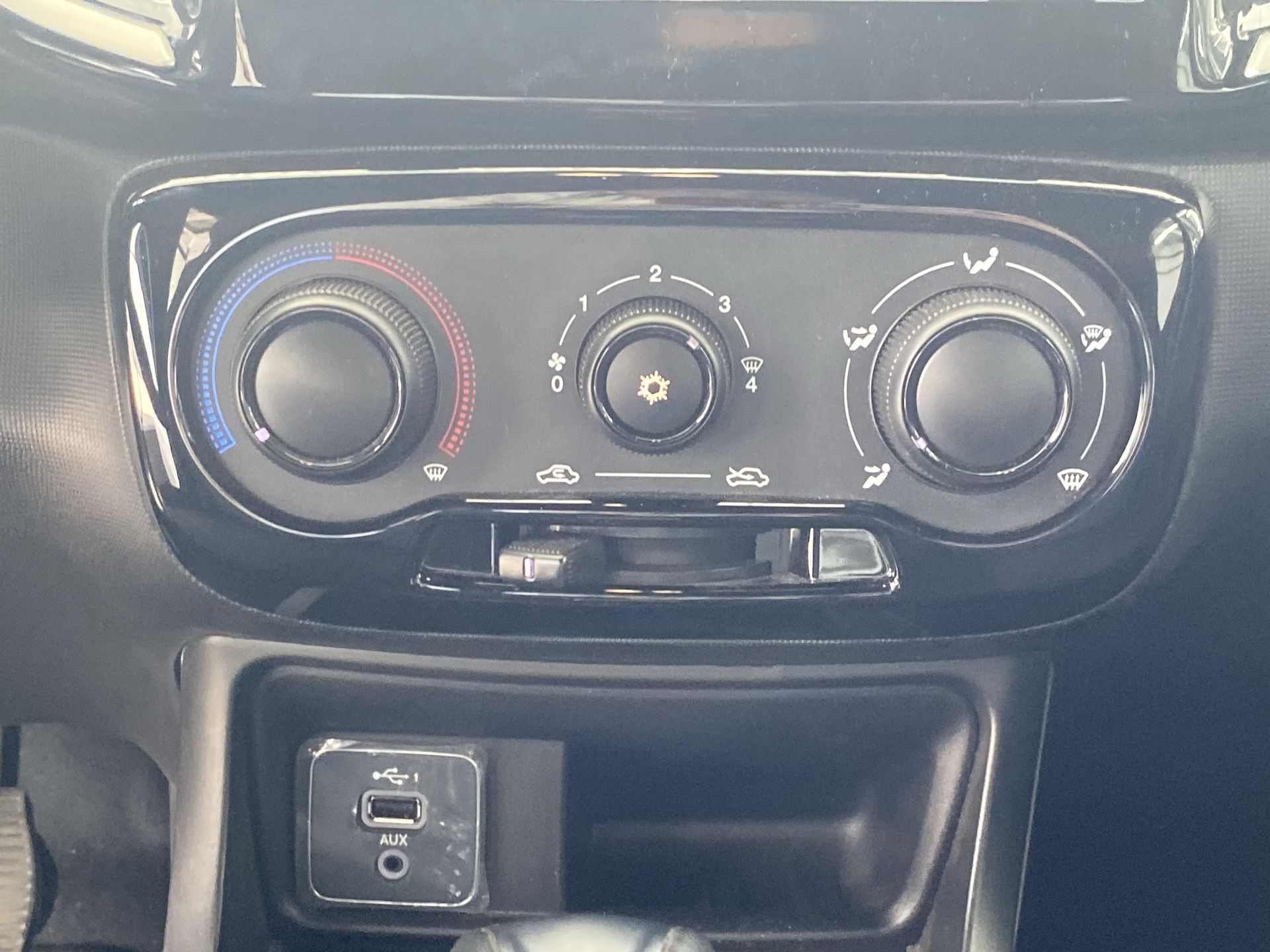 2025 RAM 700 1.3 Bighorn At