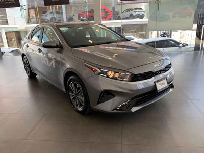 2024 Kia FORTE SEDAN 4p EX L4/2.0 Aut