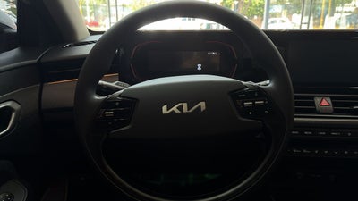 2024 Kia K3 4p LX L4/1.6 Man