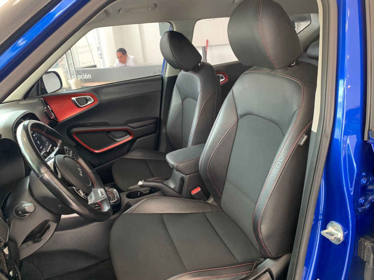 2023 Kia Soul 5p GT L4/2.0/T Aut