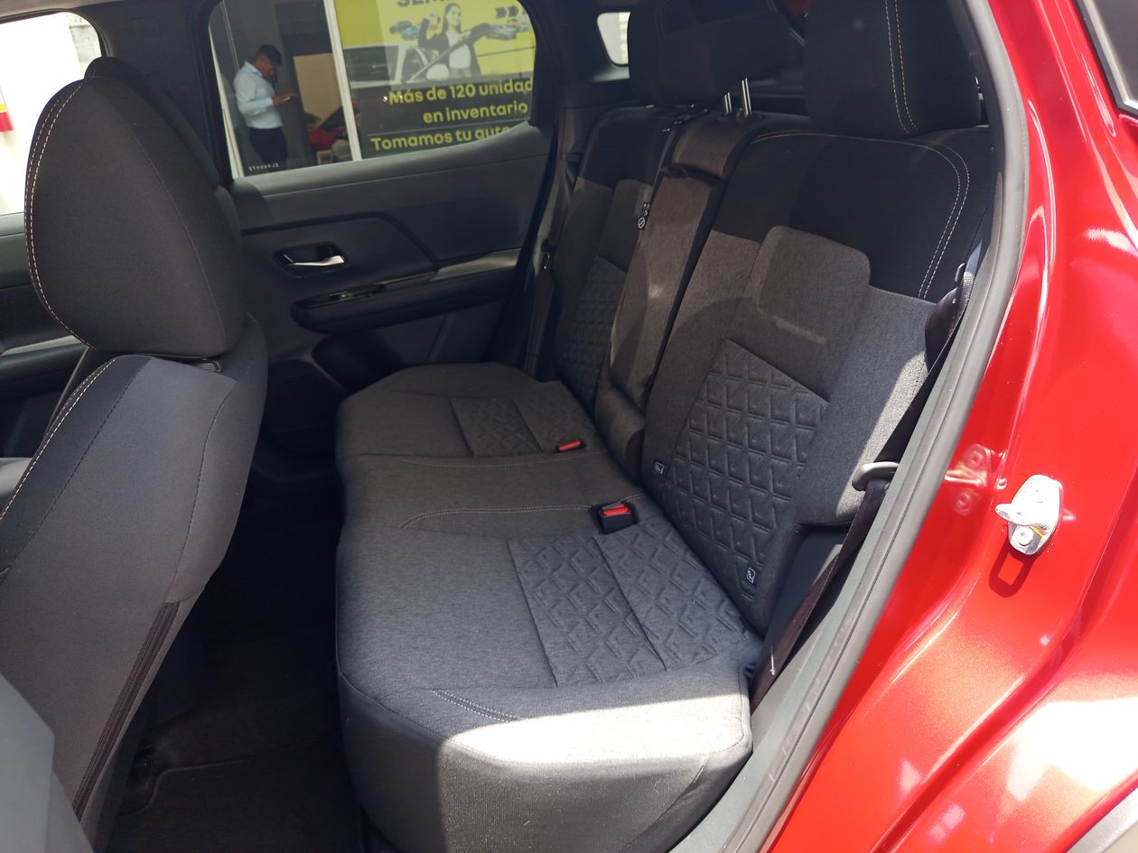 2025 Nissan Kicks 2.0 Advance At