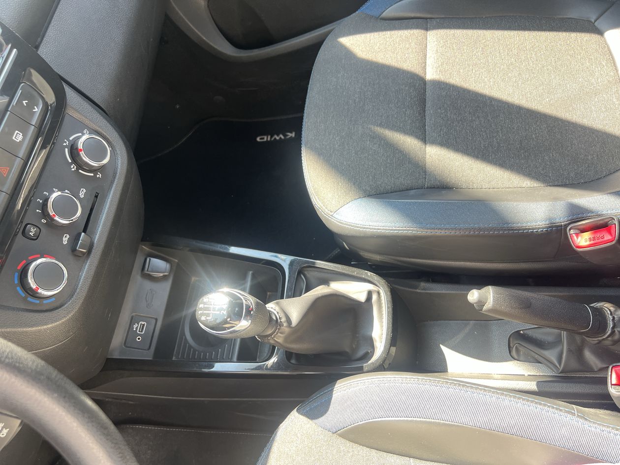 2024 Renault Kwid 1.0 Iconic Mt