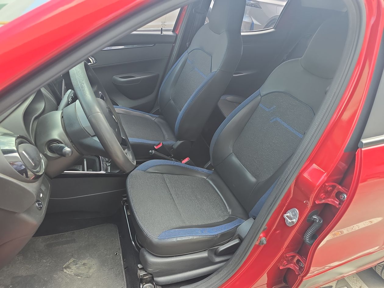 2024 Renault Kwid 1.0 Iconic Mt