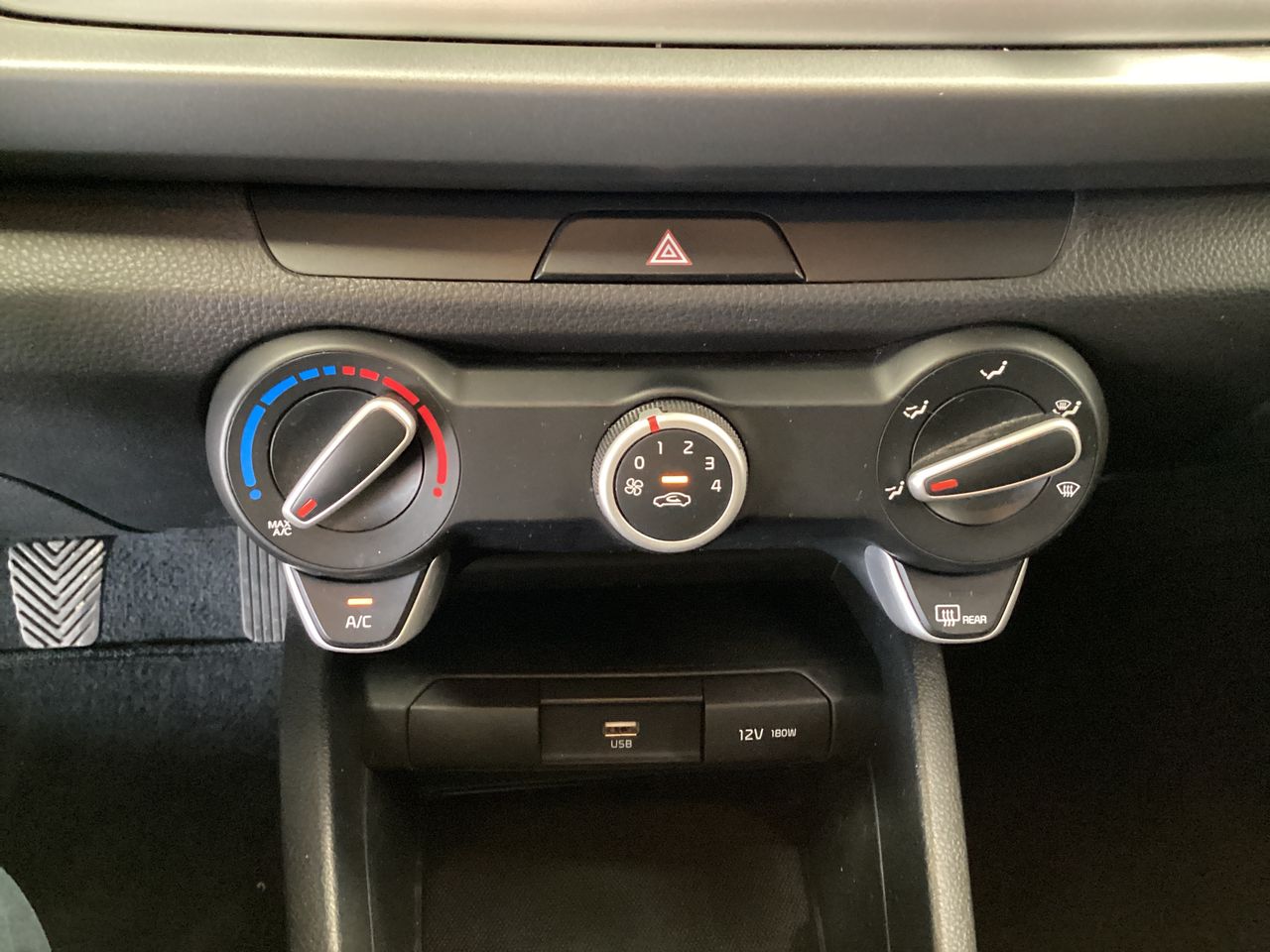 2023 Kia Rio 1.6 Sedan L Mt