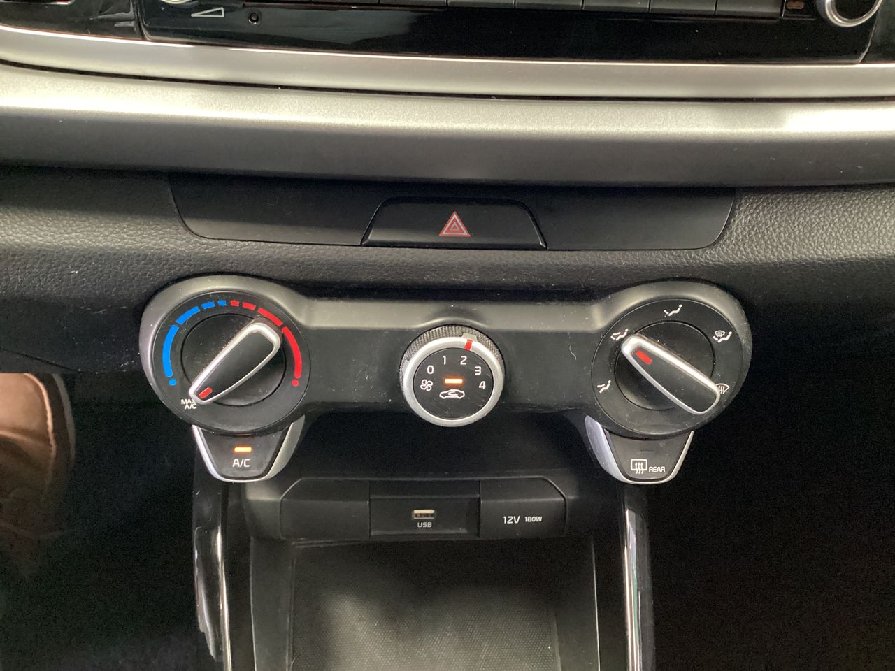 2023 Kia Rio 1.6 Sedan LX At