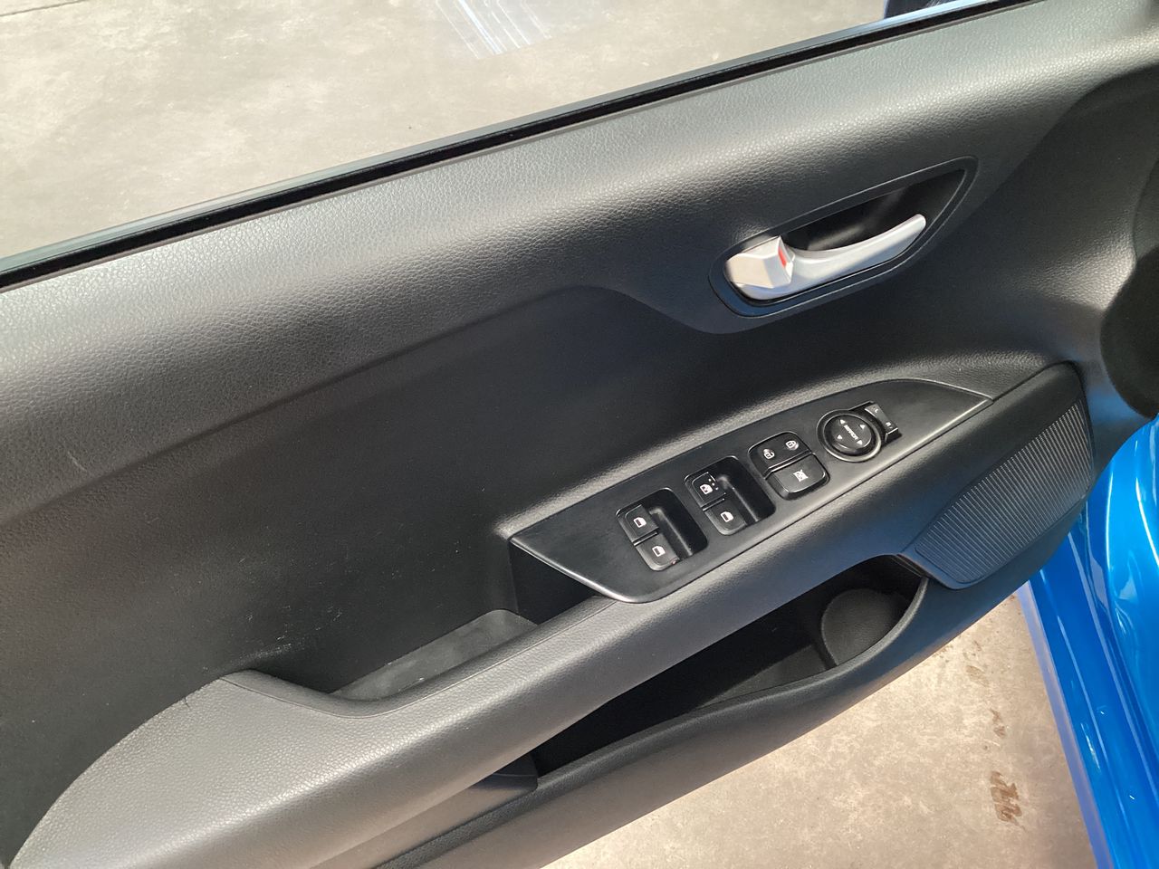 2022 Kia Rio 1.6 Sedan LX Mt