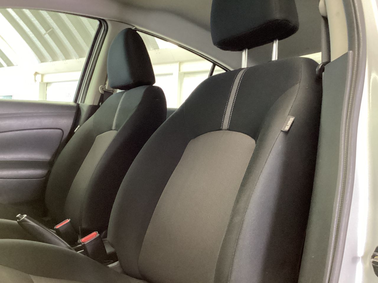 2025 Nissan V-Drive 1.6 A/C  Mt