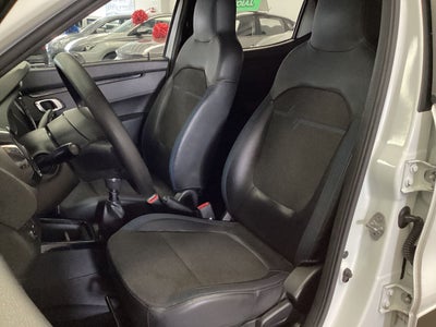 2024 Renault Kwid 1.0 Iconic Mt