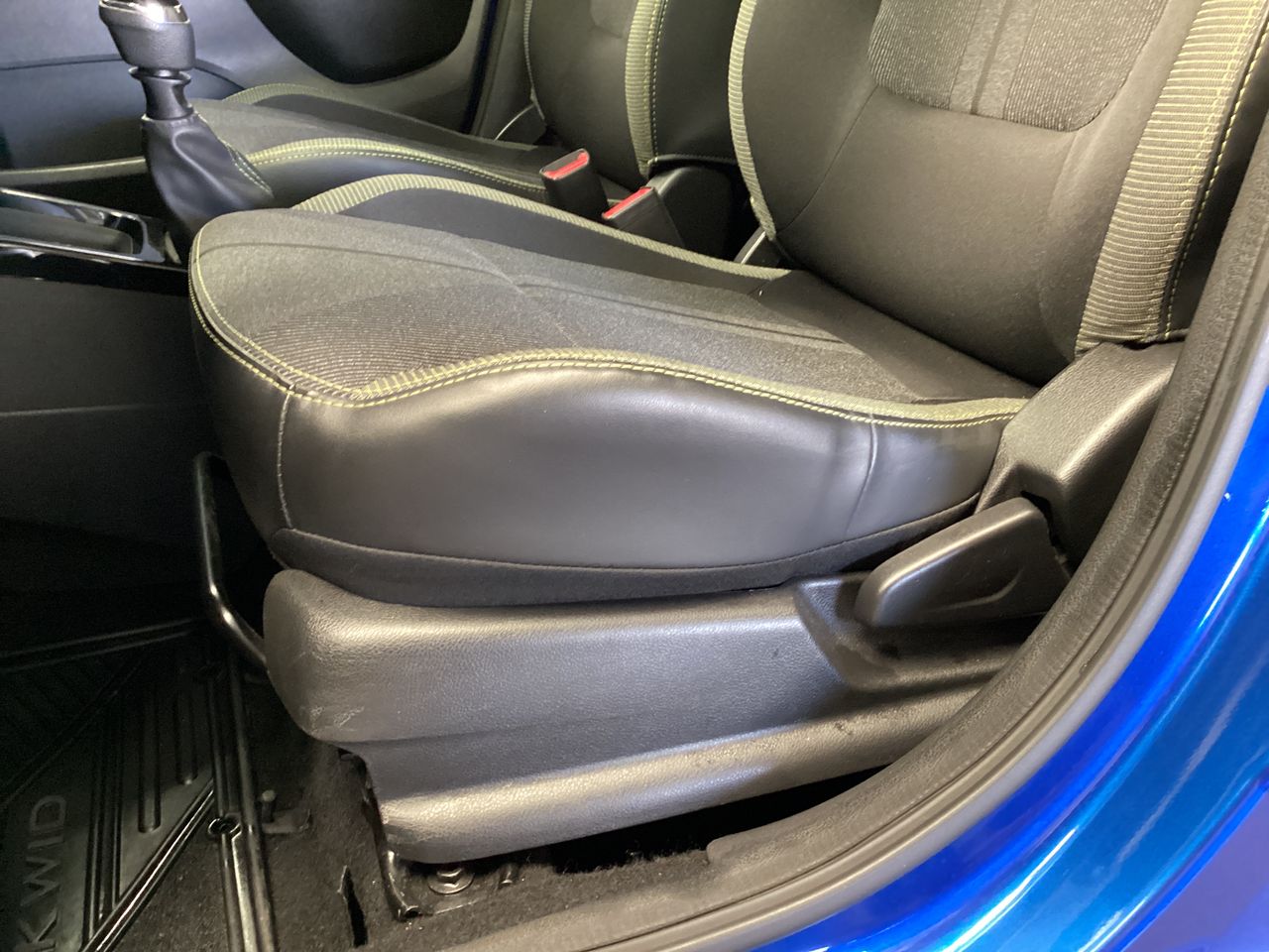 2024 Renault Kwid 1.0 Outsider Mt