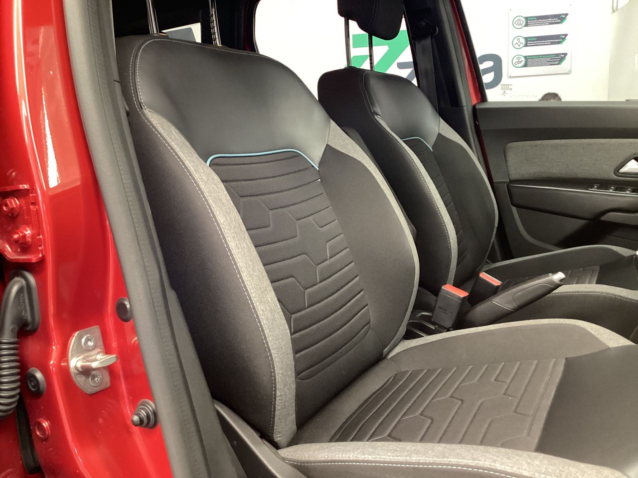 2023 Renault Duster 1.6 Iconic Mt