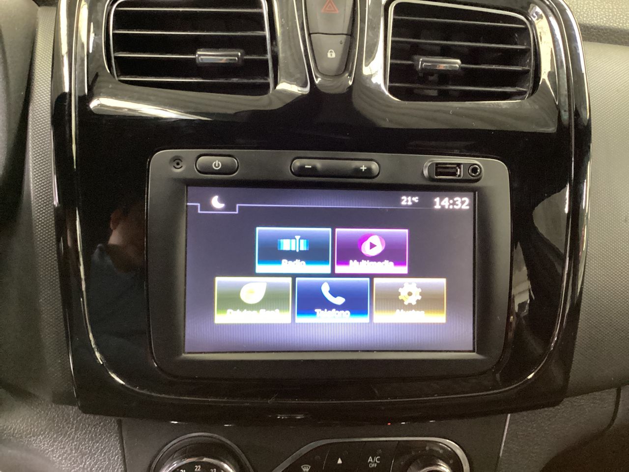 2024 Renault Logan 1.6 Intens At