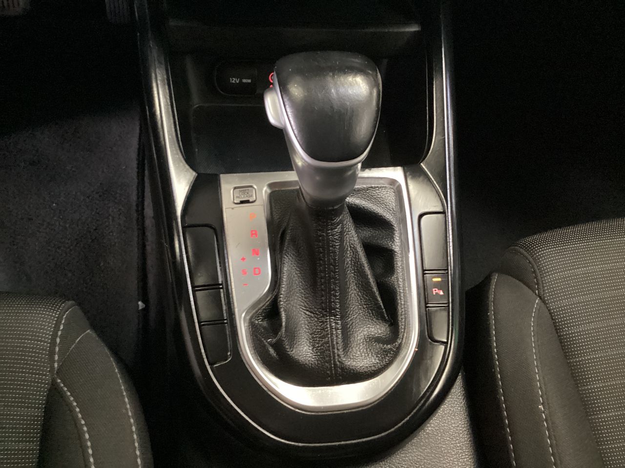 2020 Kia Forte 2.0 Hb 5 p Ex At
