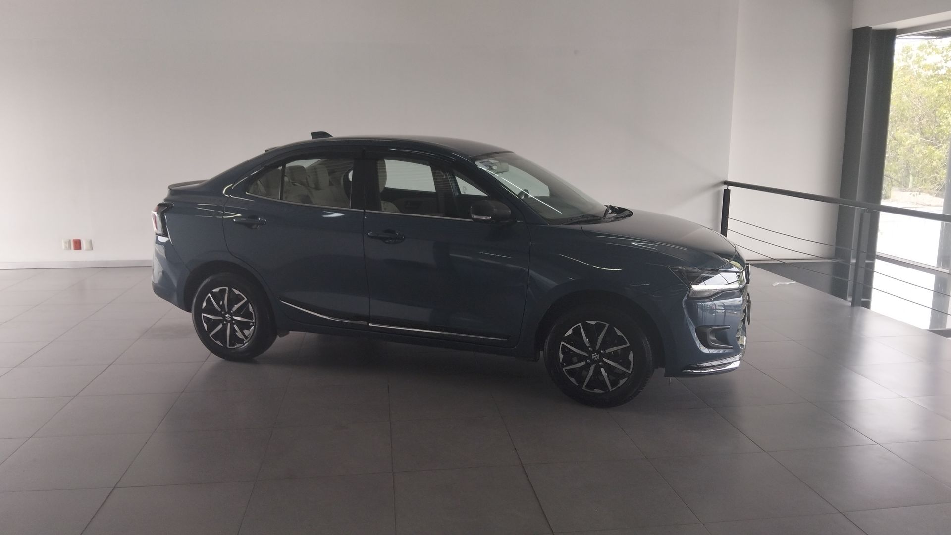 2026 Suzuki Dzire 1.2 Boostergreen GLX At