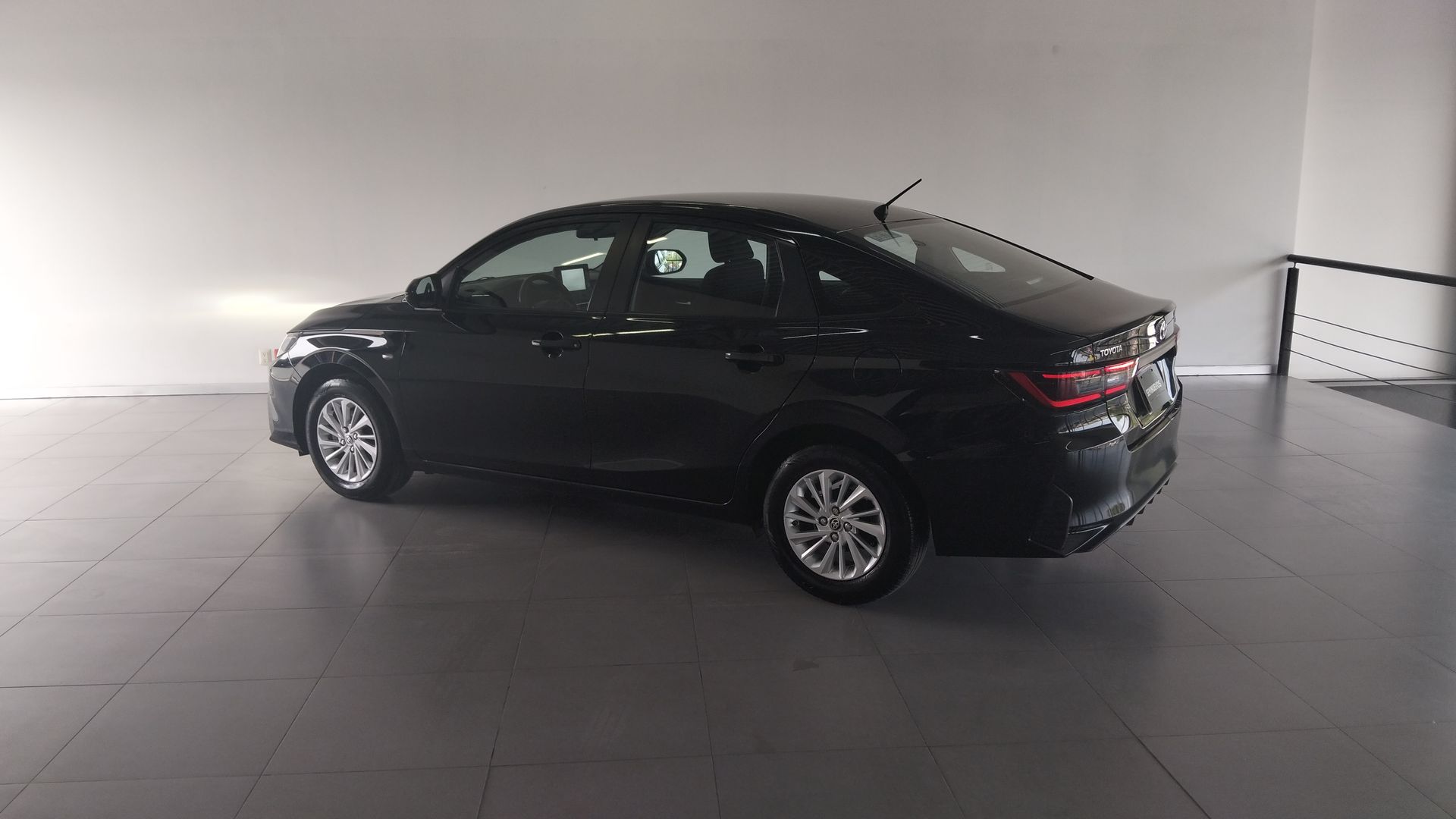 2023 Toyota Yaris 1.5 S Sedan Mt