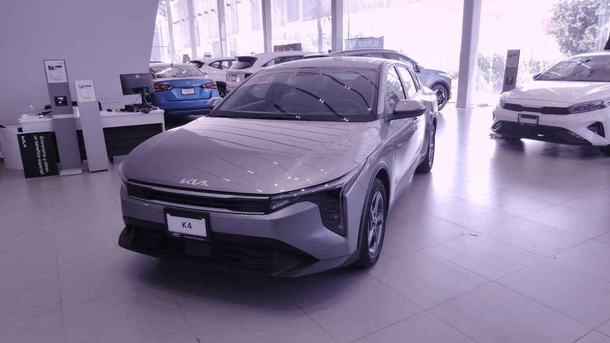 2025 Kia K4 4p LX L4/2.0 Man